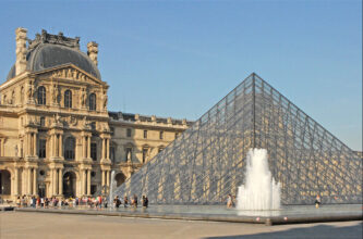 pyramide-louvre